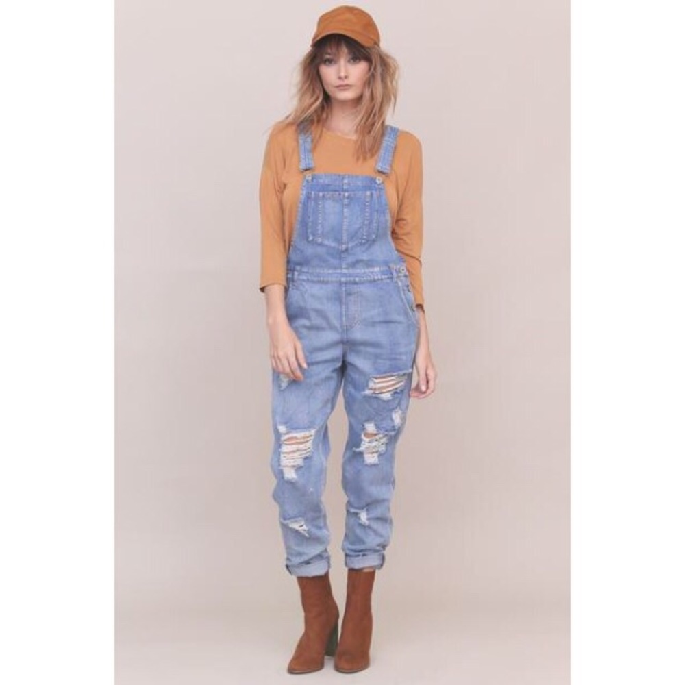 🆕 Denim Distressed Overalls - Picture 2 of 5